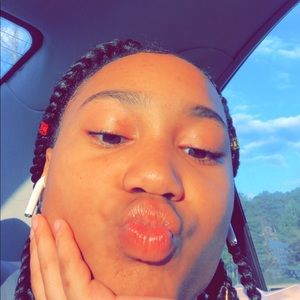 Meet your Posher, Amber